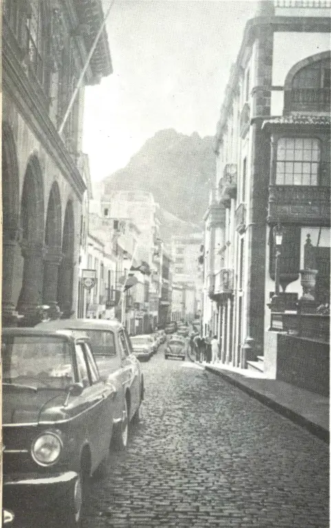 Calle Real